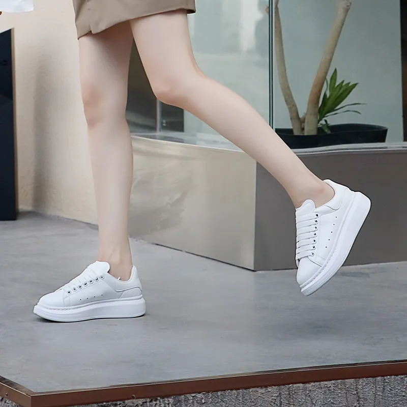 CariteSport Minimalist Style Versatile White Sneakers Abrasion-Resistant Low-Top Casual Shoes Unisex-4