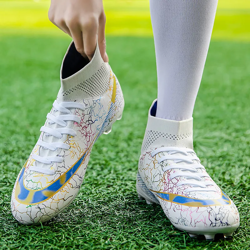 CariteSport Cushioning Wear Resistant Soccer Shoes Unisex-9