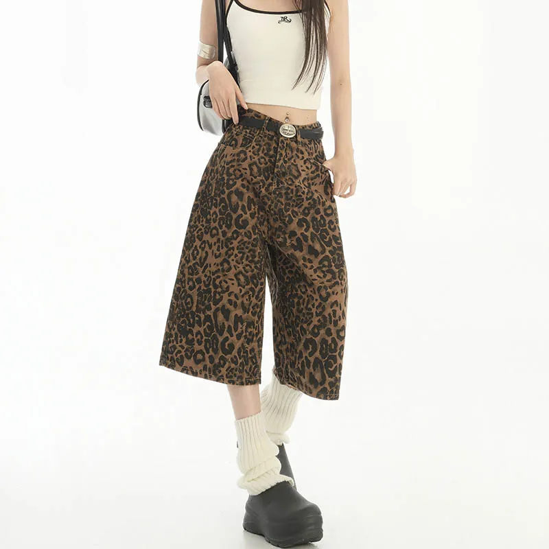 FOREVER 21 Denim Shorts Women's Leopard Print-4