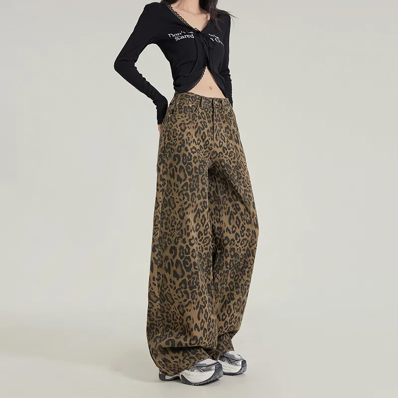 FOREVER 21 Jeans Women's Leopard Print-2