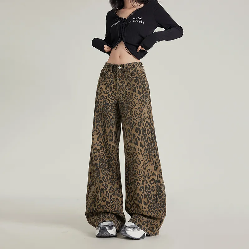 FOREVER 21 Jeans Women's Leopard Print-3