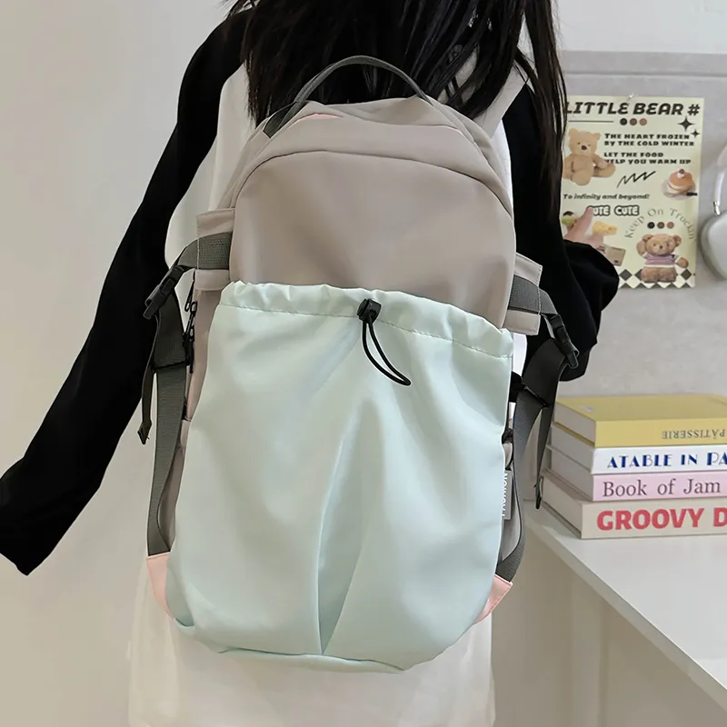 FINDINGS Polyester Backpack Regular Unisex Green/Red/Gray & Blue-16