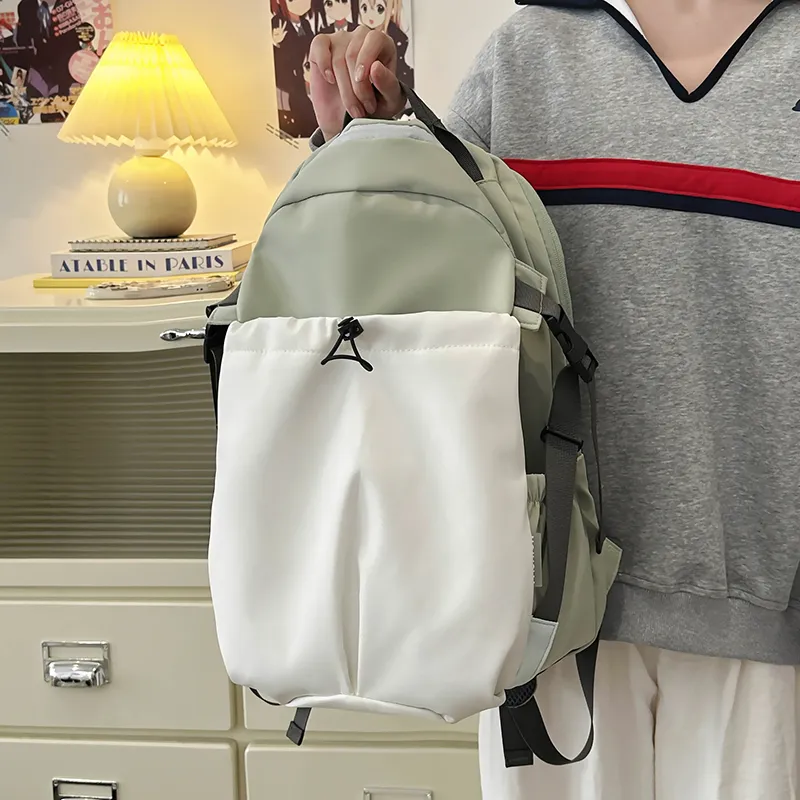 FINDINGS Polyester Backpack Regular Unisex Green/Red/Gray & Blue-1