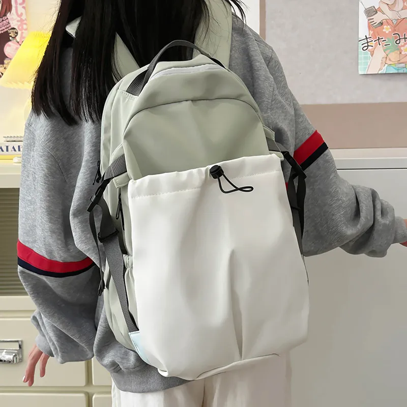 FINDINGS Polyester Backpack Regular Unisex Green/Red/Gray & Blue-4