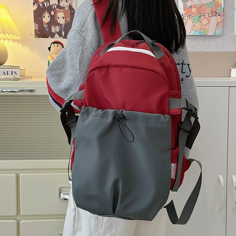 FINDINGS Polyester Backpack Regular Unisex Green/Red/Gray & Blue-12