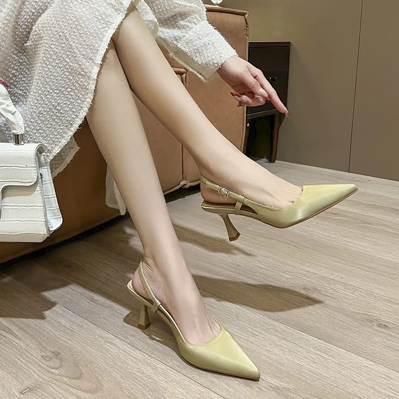 Beijiani Slim Heel High Heels 7CM Women's-4