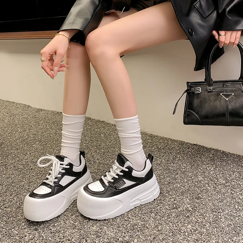 MIS. DANNY Slip Resistant Height Increasing Skateboard Shoes Women's Black-1