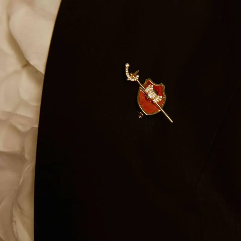 CIGA LONG Red Rosewood Brooches Unisex-2