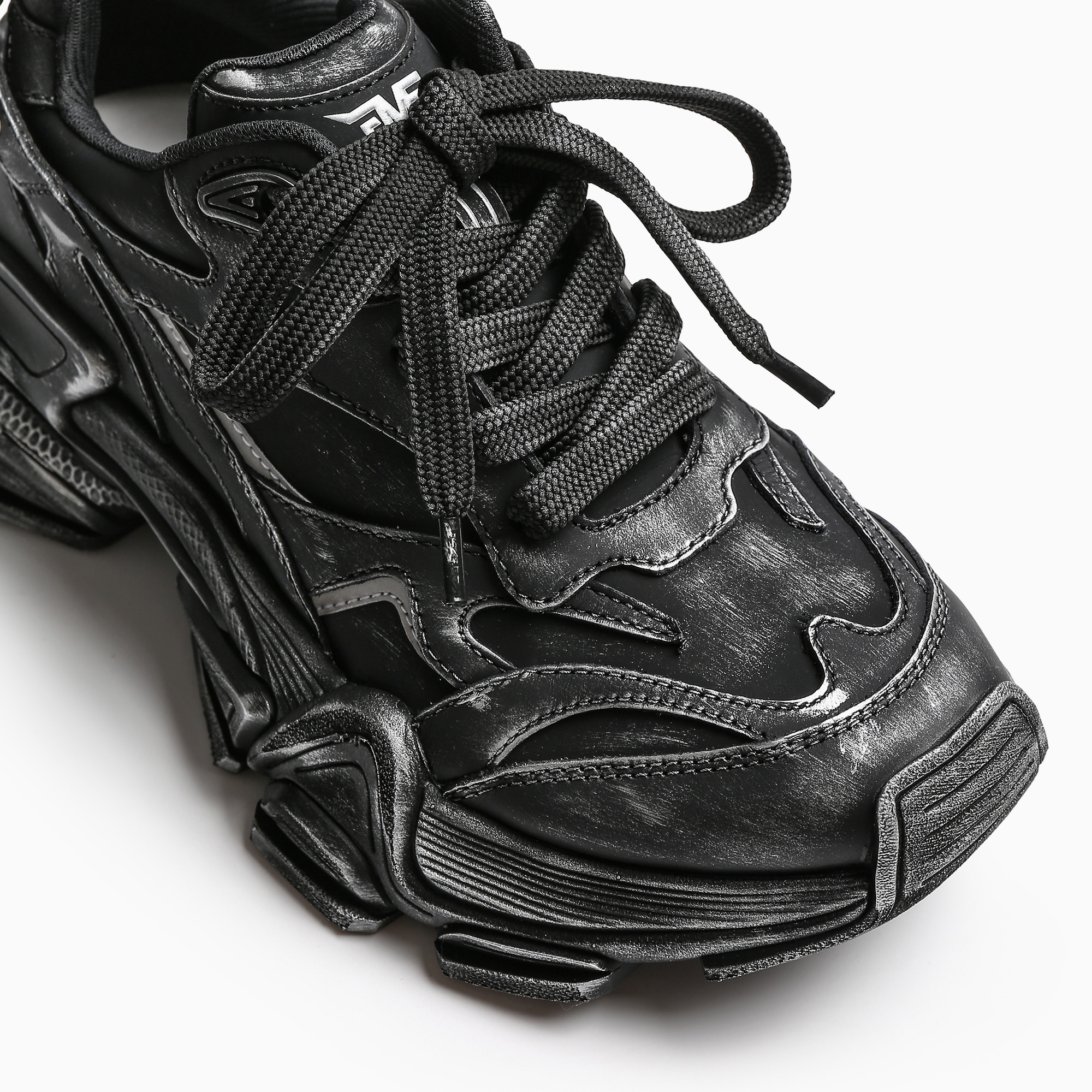 XSCZ Yan Chunky Sneakers Unisex Low-Top Black - POIZON