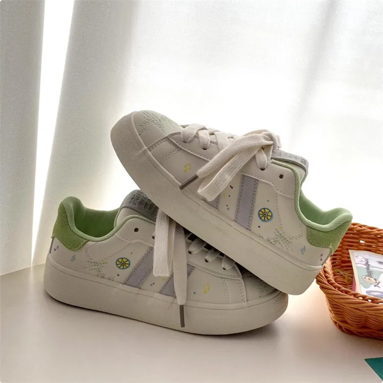 LIANGHUO Slip-Resistant Cushioning Impact Resistance Wear-Resistant Low-Top Skateboard Shoes Women's-11
