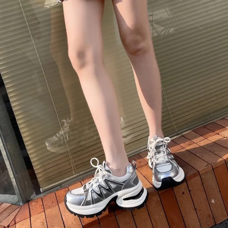 LIANGHUO Cushioning Anti Slip Wear Resistant Breathable Impact Resistant Low Top Chunky Sneakers Women's-2