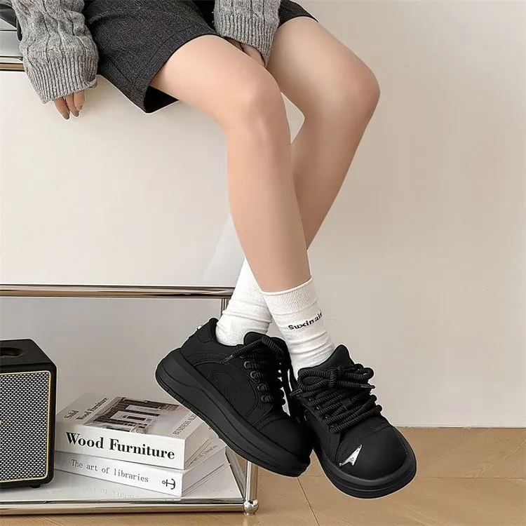 LIANGHUO Slip Resistant Cushioning Lightweight Low Top Skateboard Shoes Unisex Replica All Black-3