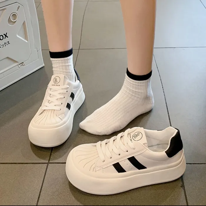 LIANGHUO Anti-Slip Wear-Resistant Low-Top Skateboard Shoes Women's-2