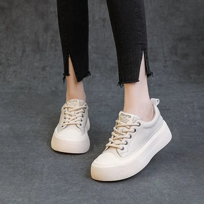 LIANGHUO Slip Resistant Cushioning Impact Resistance Wear Resistant Height Increasing Low Top Skateboard Shoes Unisex-2