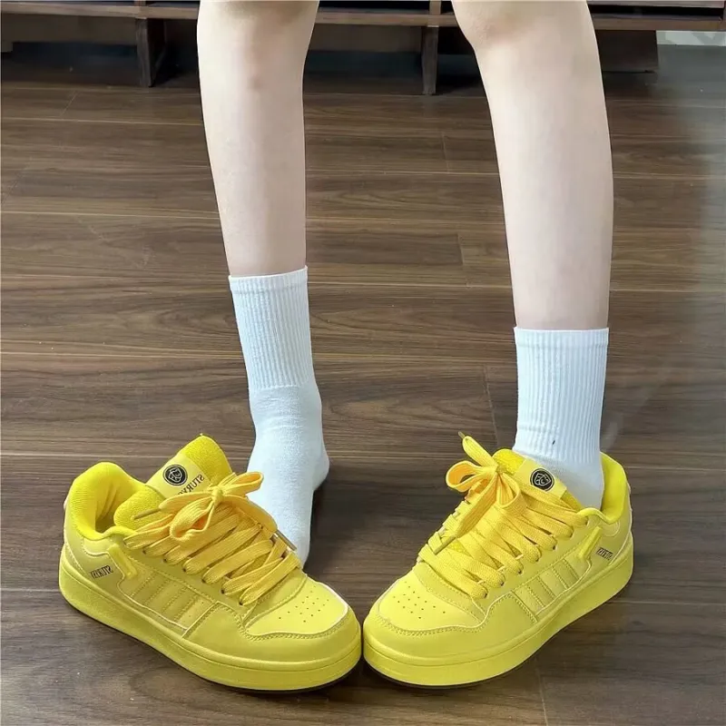LIANGHUO Anti Slip Wear Resistant Low Top Skateboard Shoes Women's Full Yellow-2