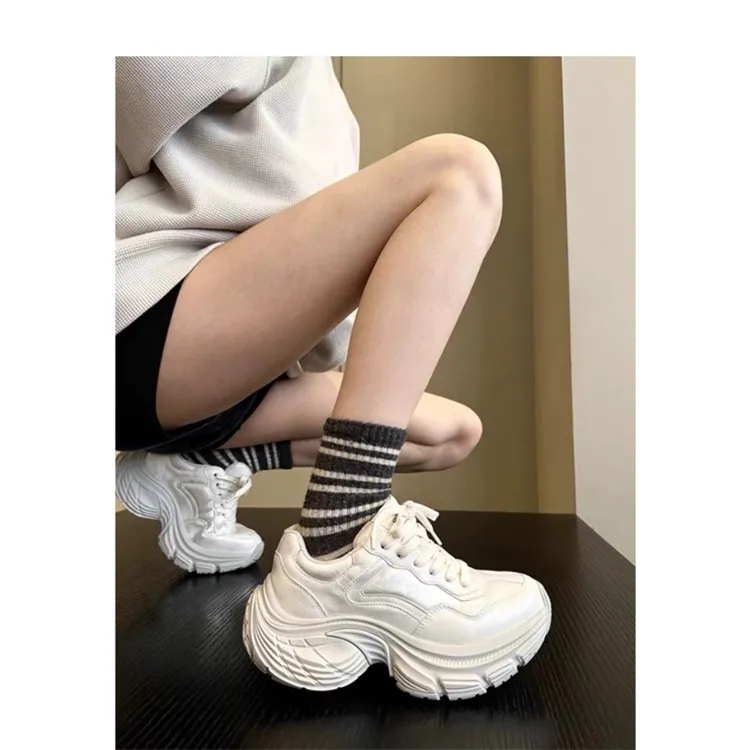 LIANGHUO Cushioning Anti Slip Wear Resistant Impact Resistant Low Top Chunky Sneakers Women's Champagne Silver-1