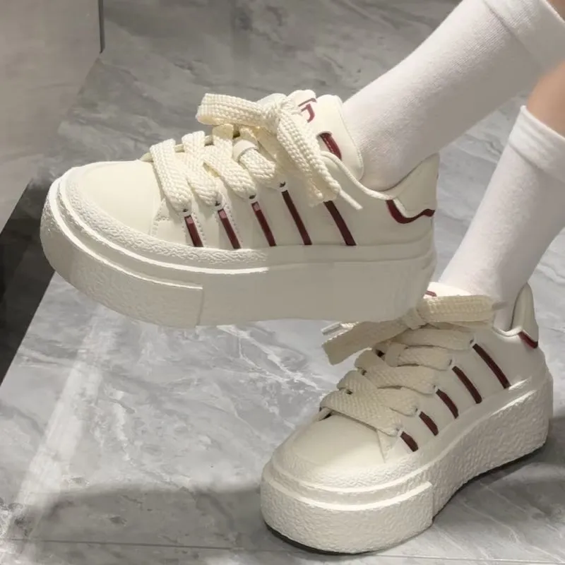 LIANGHUO Slip Resistant Cushioning With Impact Resistance Low Top Skateboard Shoes Women's Red-4