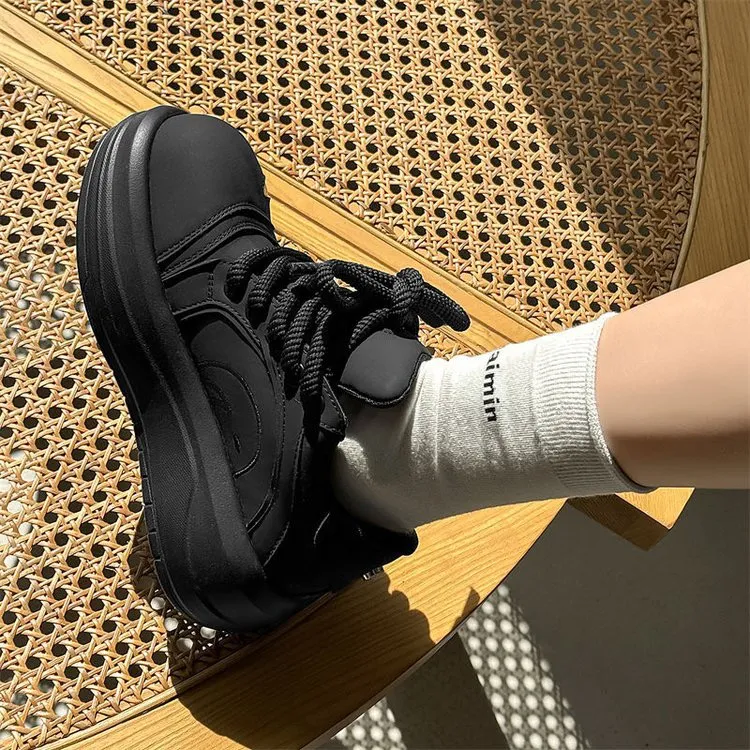 LIANGHUO Slip Resistant Cushioning Lightweight Low Top Skateboard Shoes Unisex Replica All Black-4