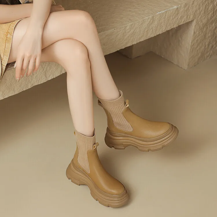LIANGHUO Chelsea Boots Women's Khaki-1