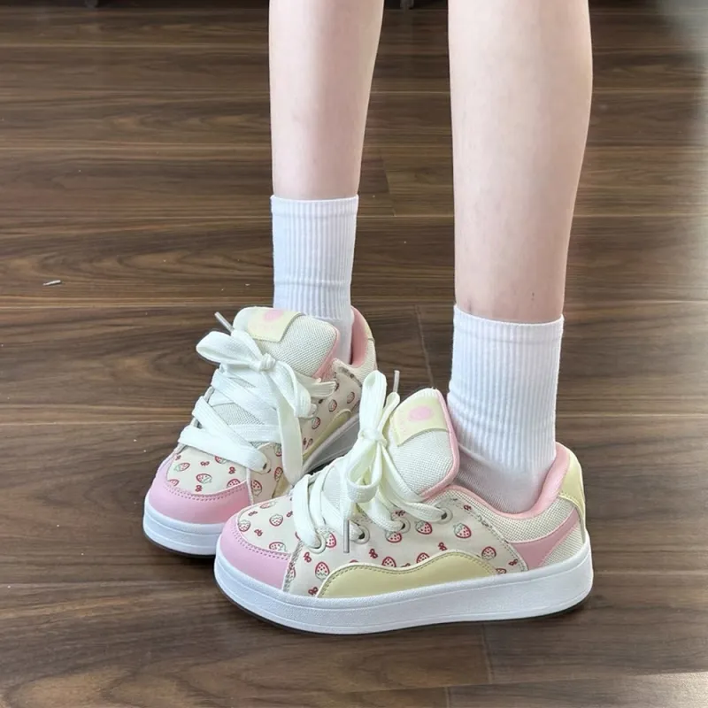 LIANGHUO Slip Resistant Low Top Skateboard Shoes Women's Strawberry Pink-1