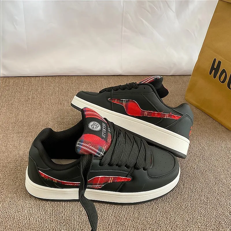 LIANGHUO Coverage Slip Resistant Cushioning Impact Resistance Wear Resistant Low Top Skateboard Shoes Unisex Black Red-4