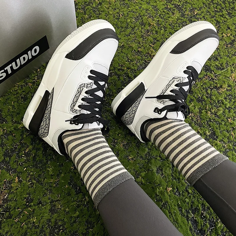 LIANGHUO Slip Resistant Shock Absorbers With Abrasion Resistant Properties Low Top Skateboard Shoes Unisex Box Included-1