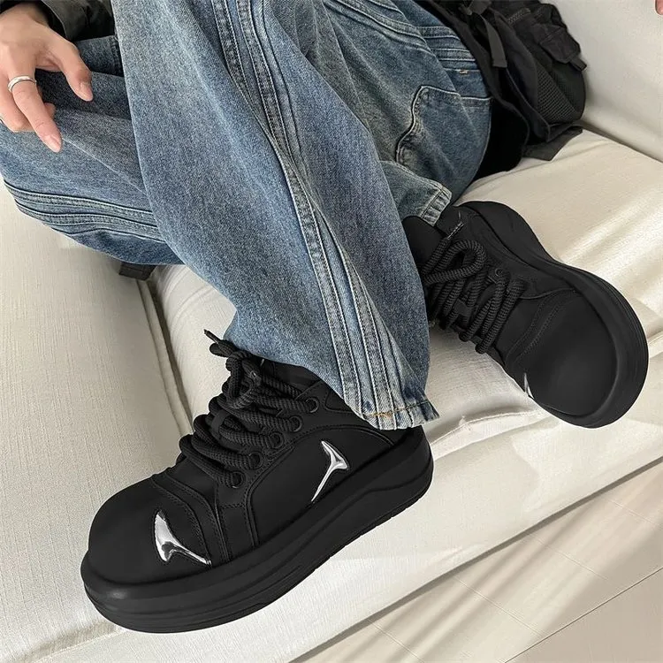 LIANGHUO Slip Resistant Cushioning Lightweight Low Top Skateboard Shoes Unisex Replica All Black-2