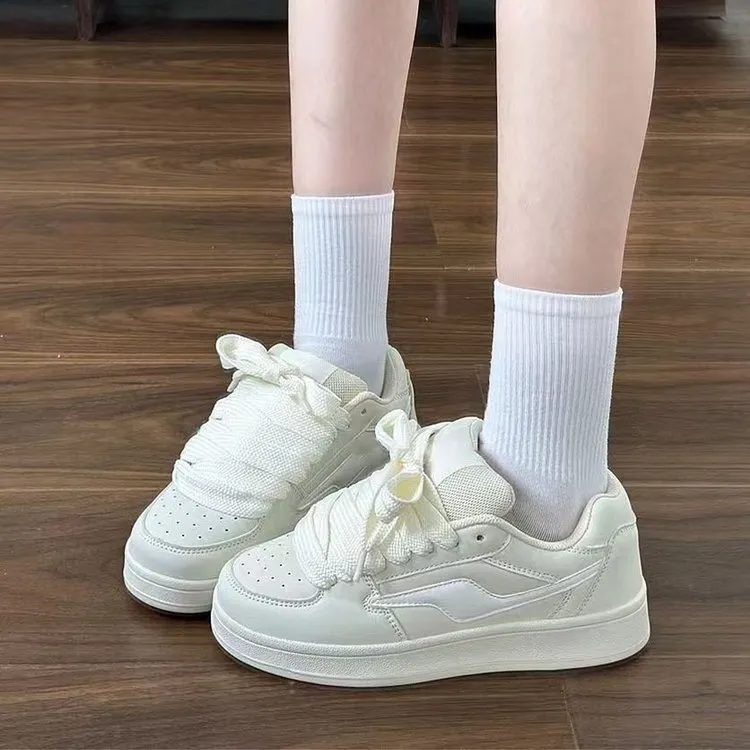 LIANGHUO Warm Cushioning Coverage Impact Resistance Wear Resistant Slip Resistant Low Top Skateboard Shoes Women's Ecru-7