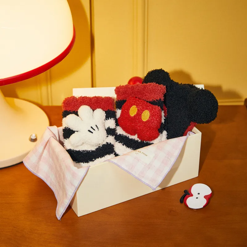 GUKOO x Disney Mid Calf Socks Women's 1 Pack China Red-2
