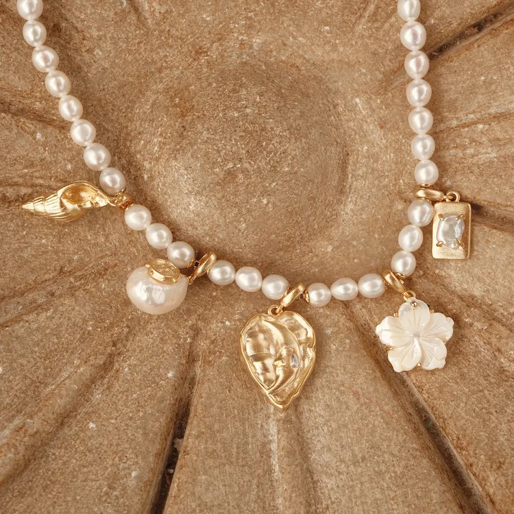 Lost In Echo Freshwater Pearl Necklaces Women's-2