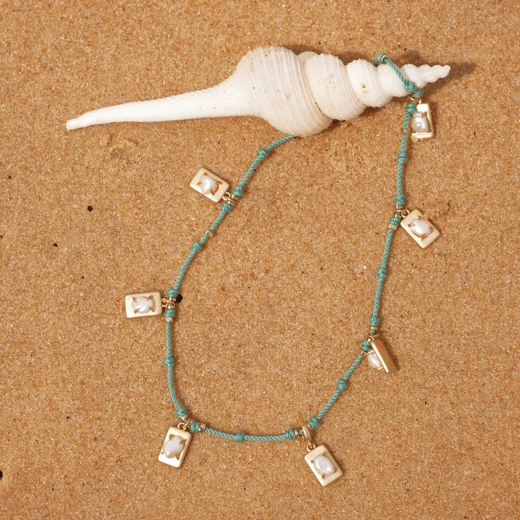 Lost In Echo Freshwater Pearl Necklaces Women's-1