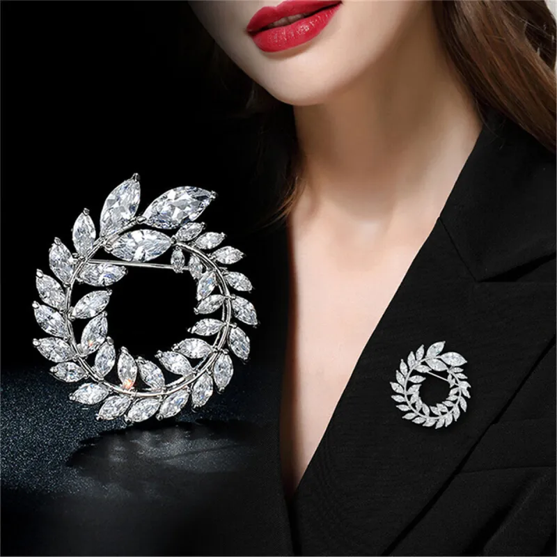 GAGA Brooches Women's-3