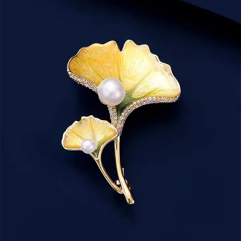 GAGA Alloy Brooches Women's Gold-7
