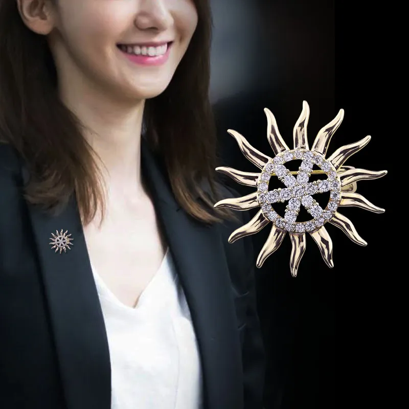 GAGA Brooches Unisex-2