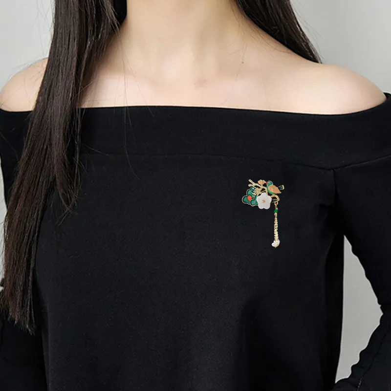 GAGA Brooches Women's-2