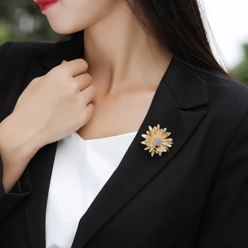 GAGA Brooches Unisex-1