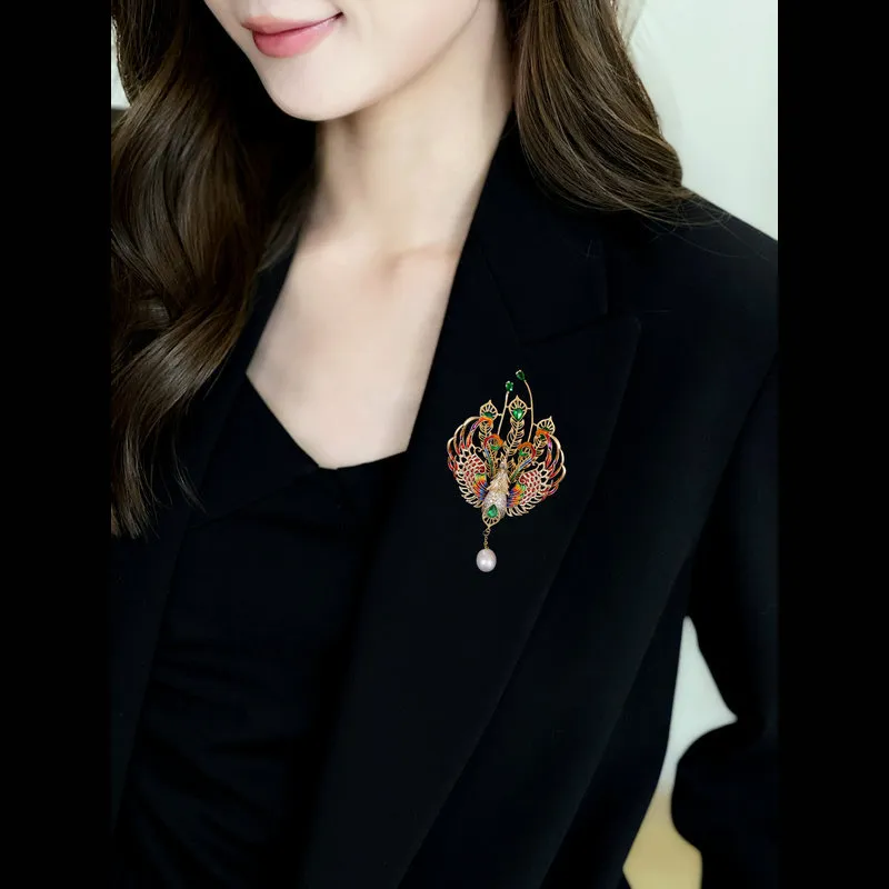 GAGA Brooches Unisex-1