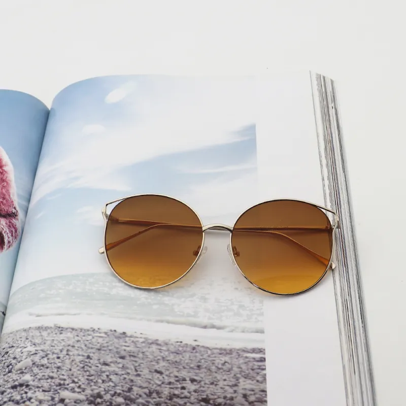 Pair Ponyo Metal Round Sunglasses Unisex Gold-3