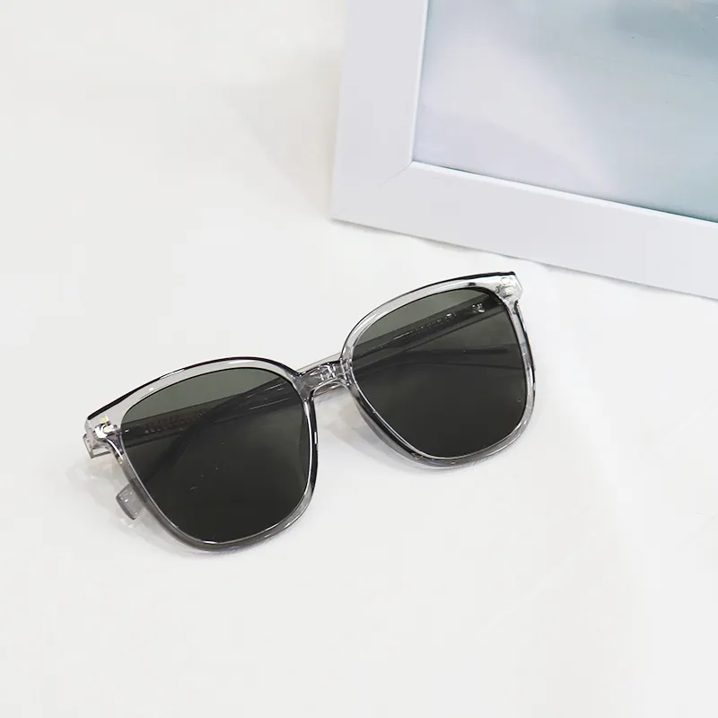Pair Ponyo TR/Memory Plastic Square Sunglasses Unisex White/Light Gray-8