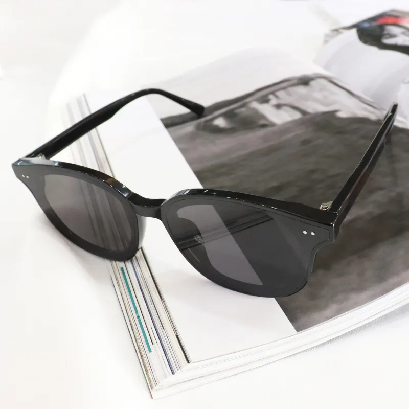 Pair Ponyo TR/Memory Plastic Square Sunglasses Unisex White/Light Gray-14