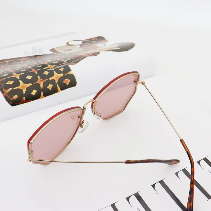 Pair Ponyo Metal Irregular Shape Sunglasses Unisex Gold-4
