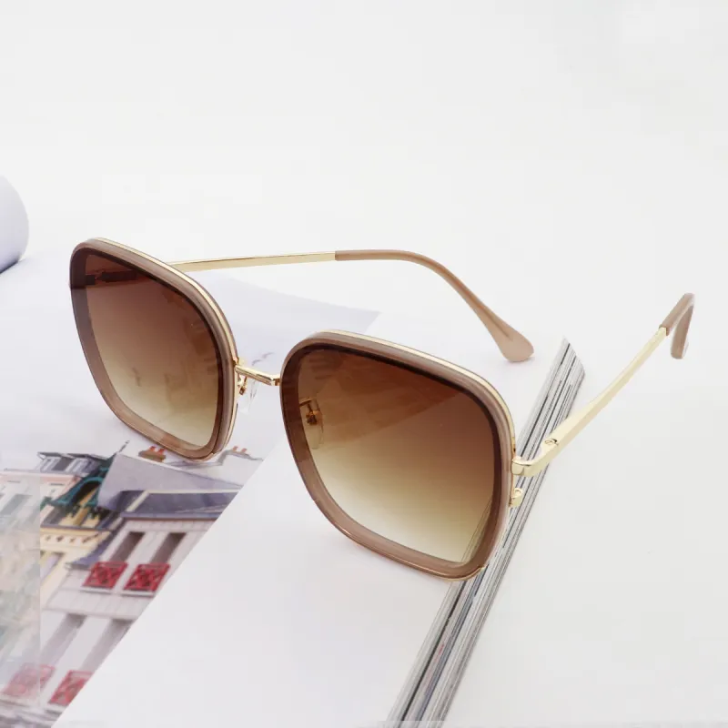 Pair Ponyo PC Square Sunglasses Unisex Brown-3
