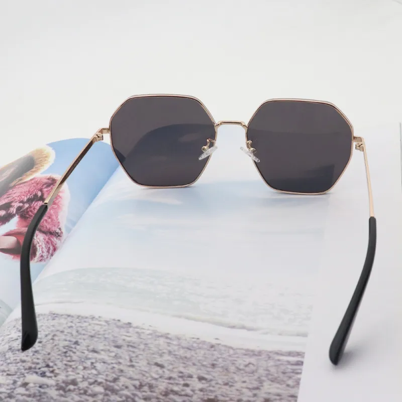 Pair Ponyo Metal Irregular Shape Decorative Sunglasses Unisex Gold-5