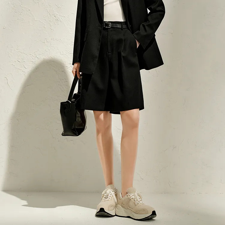 JZ. ANNAKRO Casual Shorts Women's Plain Black-2