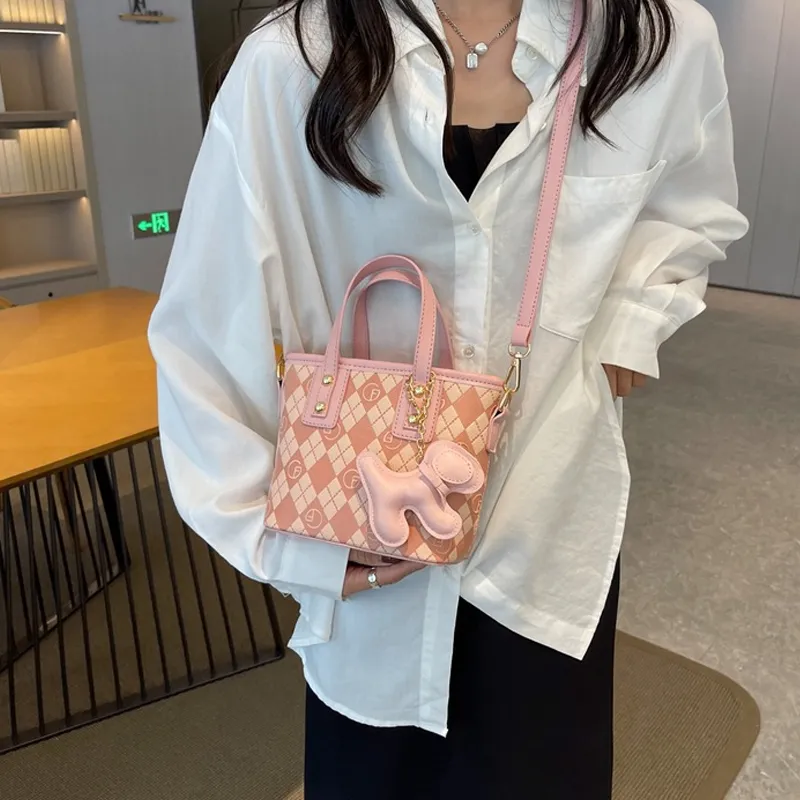 ResNonverba Handbags-7