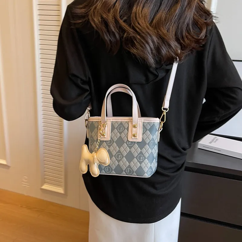 ResNonverba Handbags-20