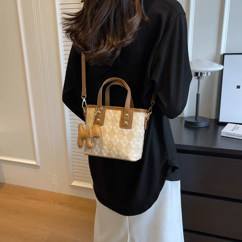 ResNonverba Handbags-16