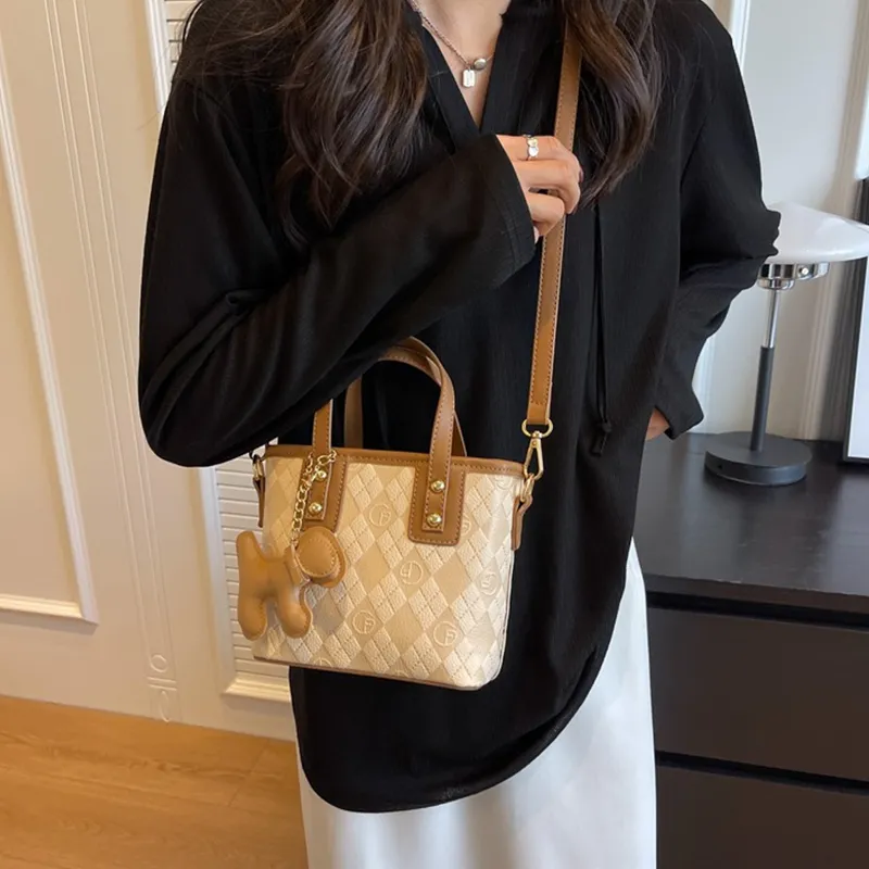 ResNonverba Handbags-13