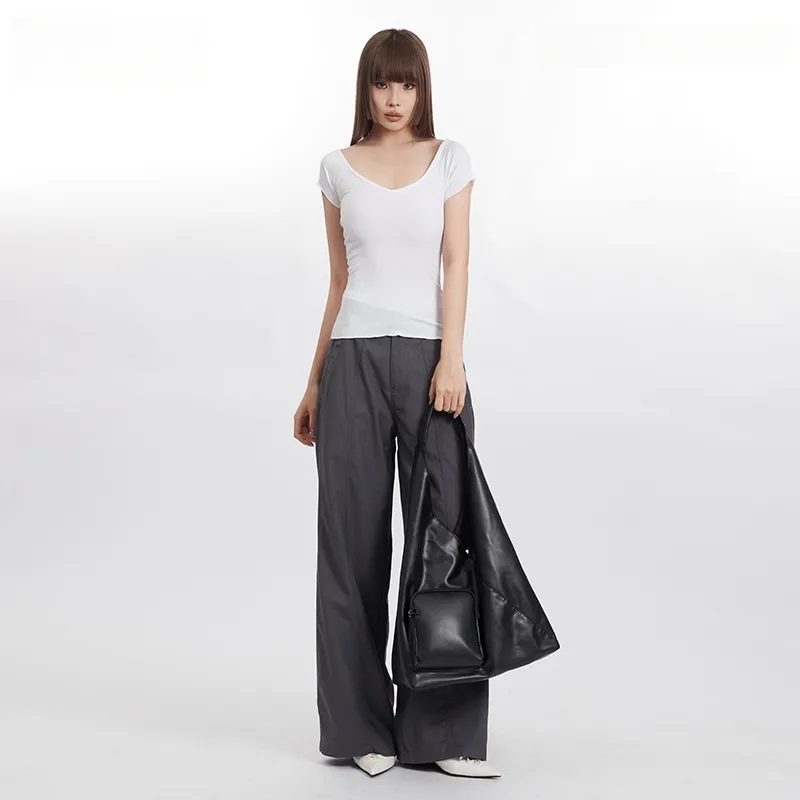 Gentle welcome T Shirts Women's-1