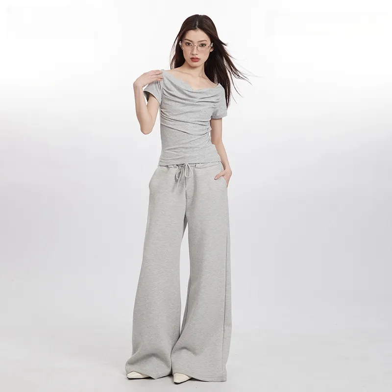 Gentle welcome T Shirts Women's-3